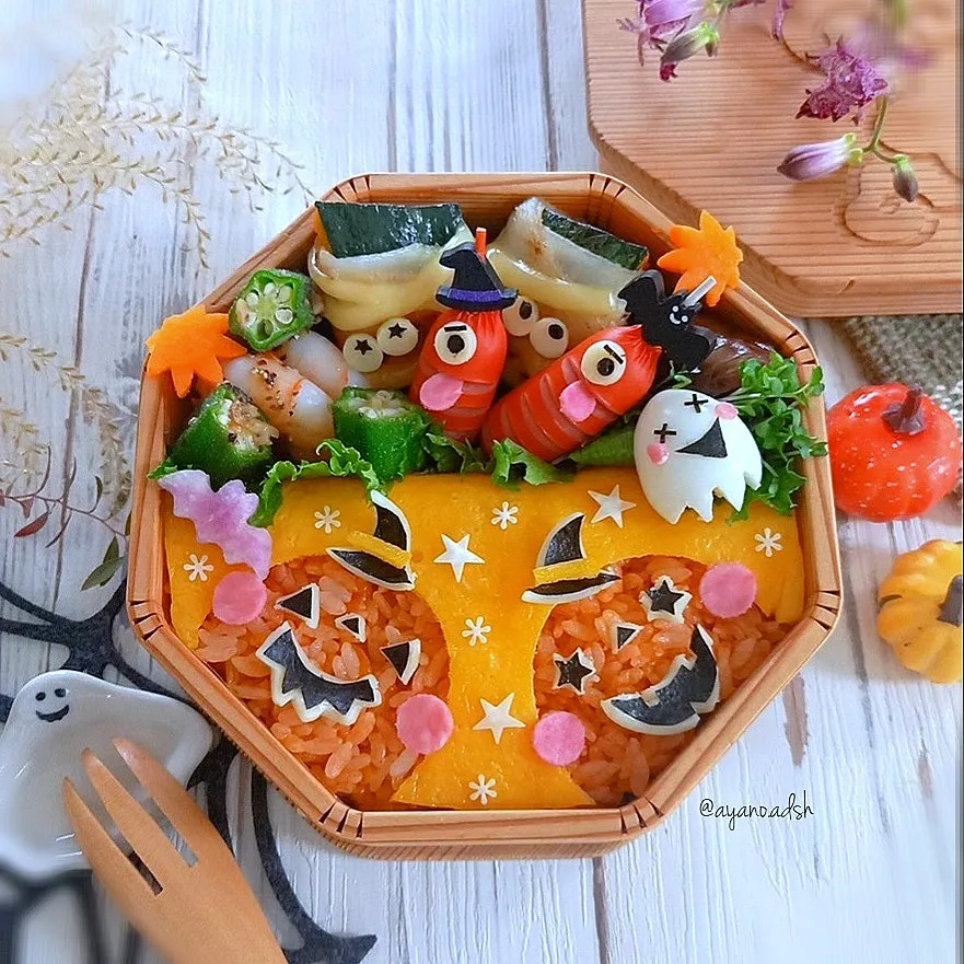 ジャックオランタンのオムライス
ハロウィン弁当🧡💜|ayano.adshさん
