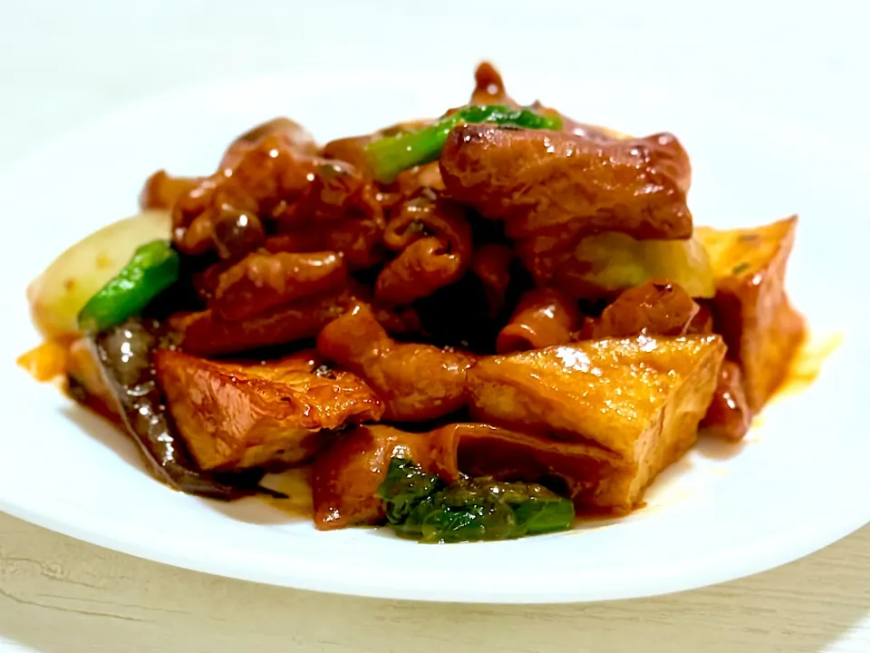 こてっちゃんと厚揚げ炒め|tap.rinさん