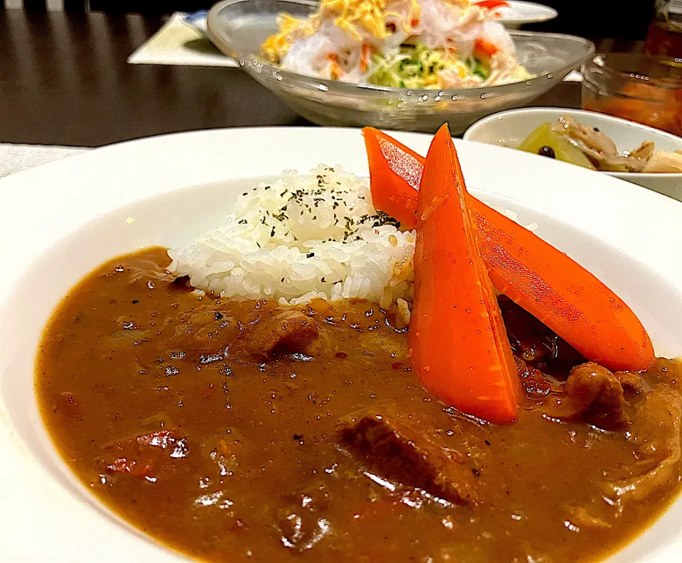 10/9  バリ辛プルルン牛すじカレー🍛|あーるさん