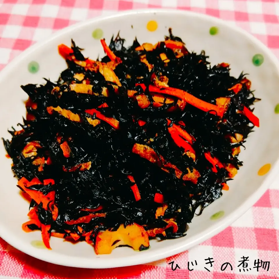 定番こそいつも同じ味で♬ひじきの煮物|あんみっちゃんさん