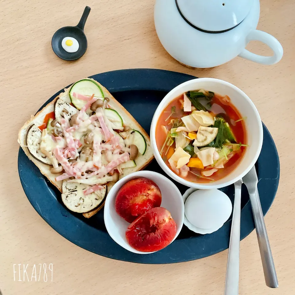 🍆が届きましたの朝ごはんプレート|FIKA789さん