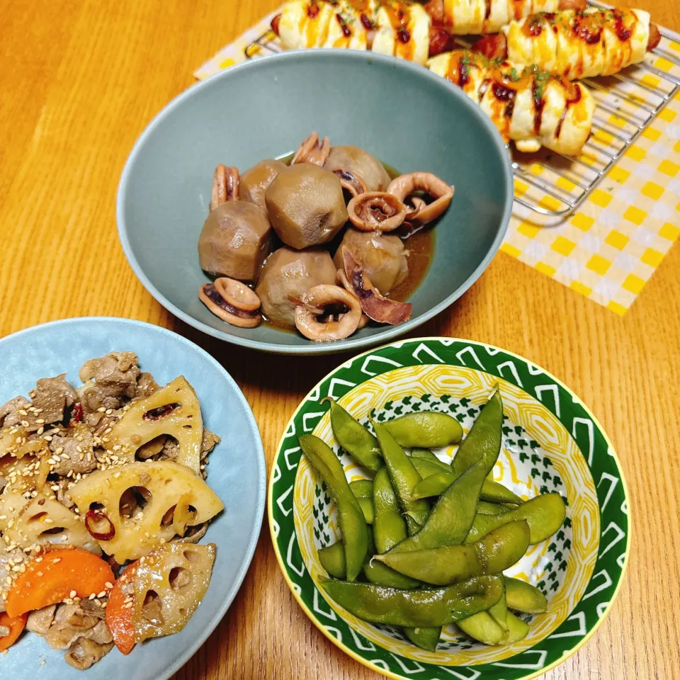 枝豆🫛
豚肉とれんこんのきんぴら
いかと里芋の煮もの
シャウエッセンパン|naoさん