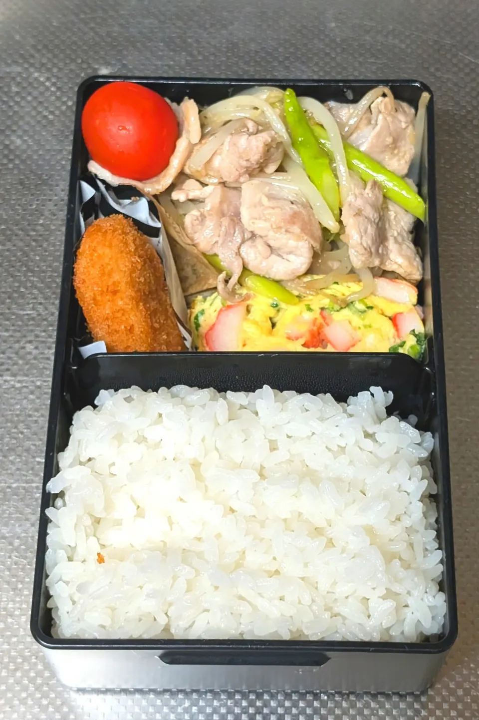 豚ロースともやしとアスパラの塩ダレ炒め弁当|黒川克博さん