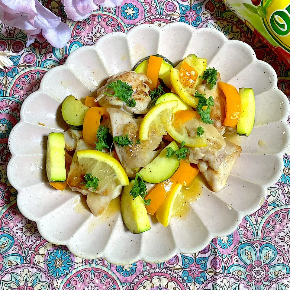 鶏肉と野菜のレモン炒め🍋|ringonamaさん