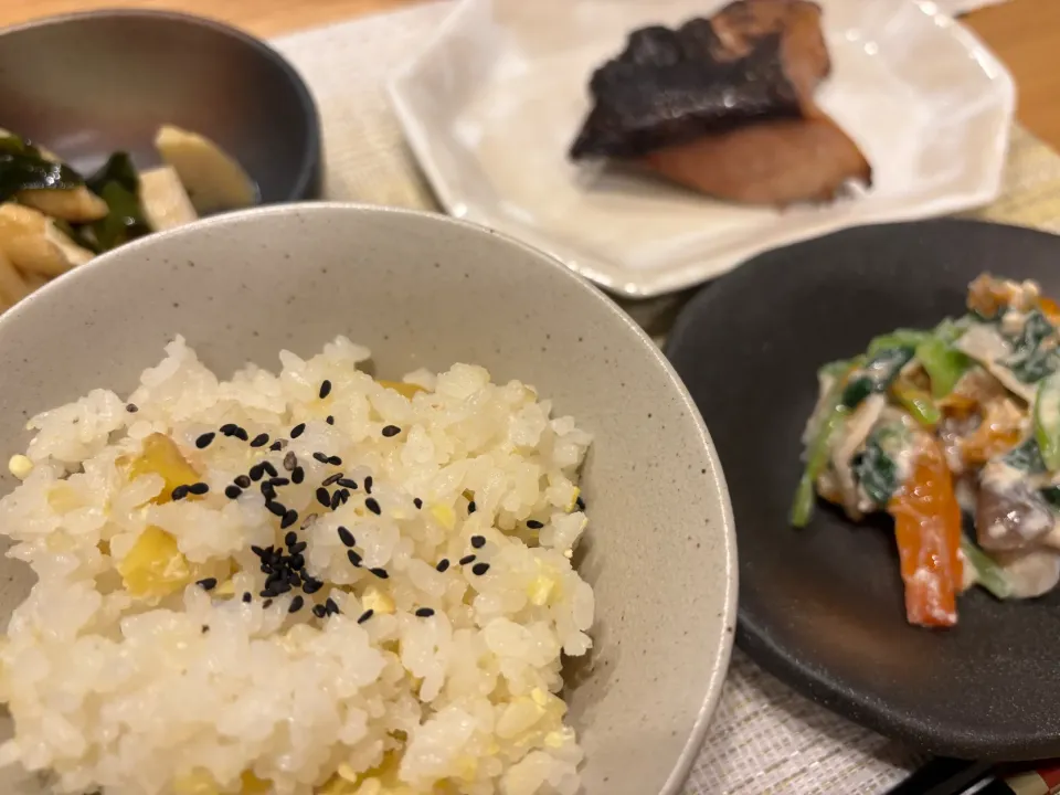 夕食（10/8）
＊栗ご飯
＊ぶり幽庵焼き
＊柿の白和
＊若竹煮|さっちんさん