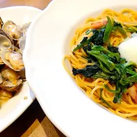 ほうれん草とベーコンの和風パスタと、たっぷりアサリとムール貝のガーリックソテー|セブンさん