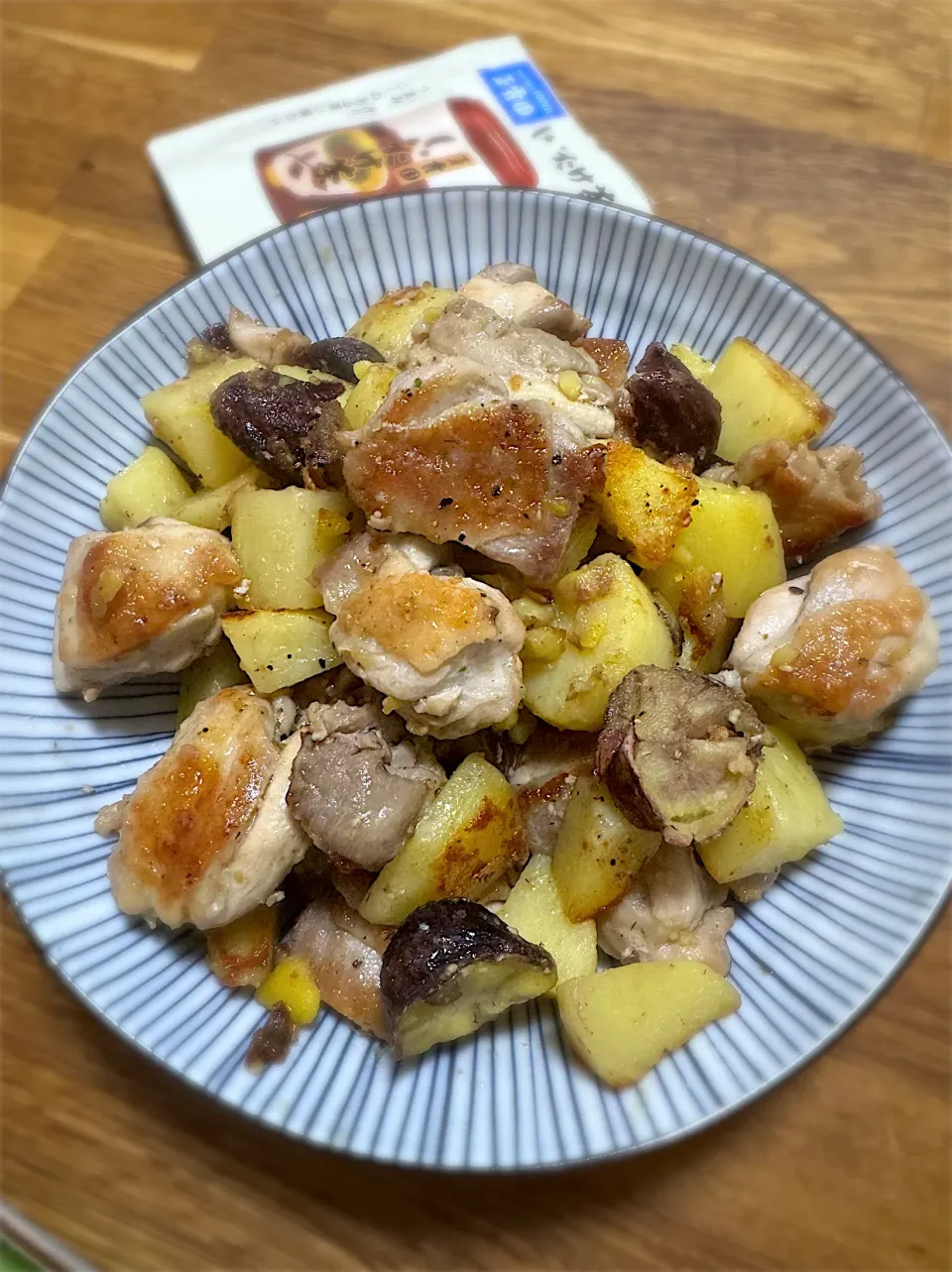 鶏もも肉×栗🌰×じゃがいもの炒め物|morimi32さん