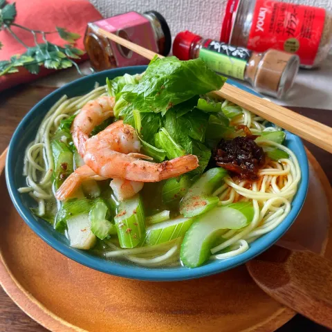 「桜エビ醤」を使ってみたSnapdishの料理・レシピ写真:五香粉香る☆セロリと海老の餡かけラーメン