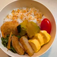 メンチカツ弁当| めぐめぐさん