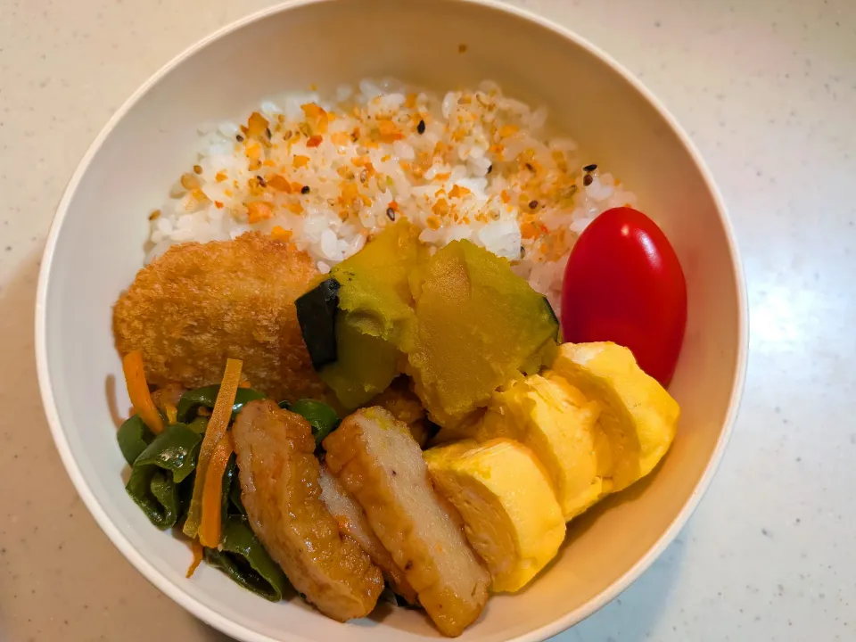 メンチカツ弁当|めぐめぐさん