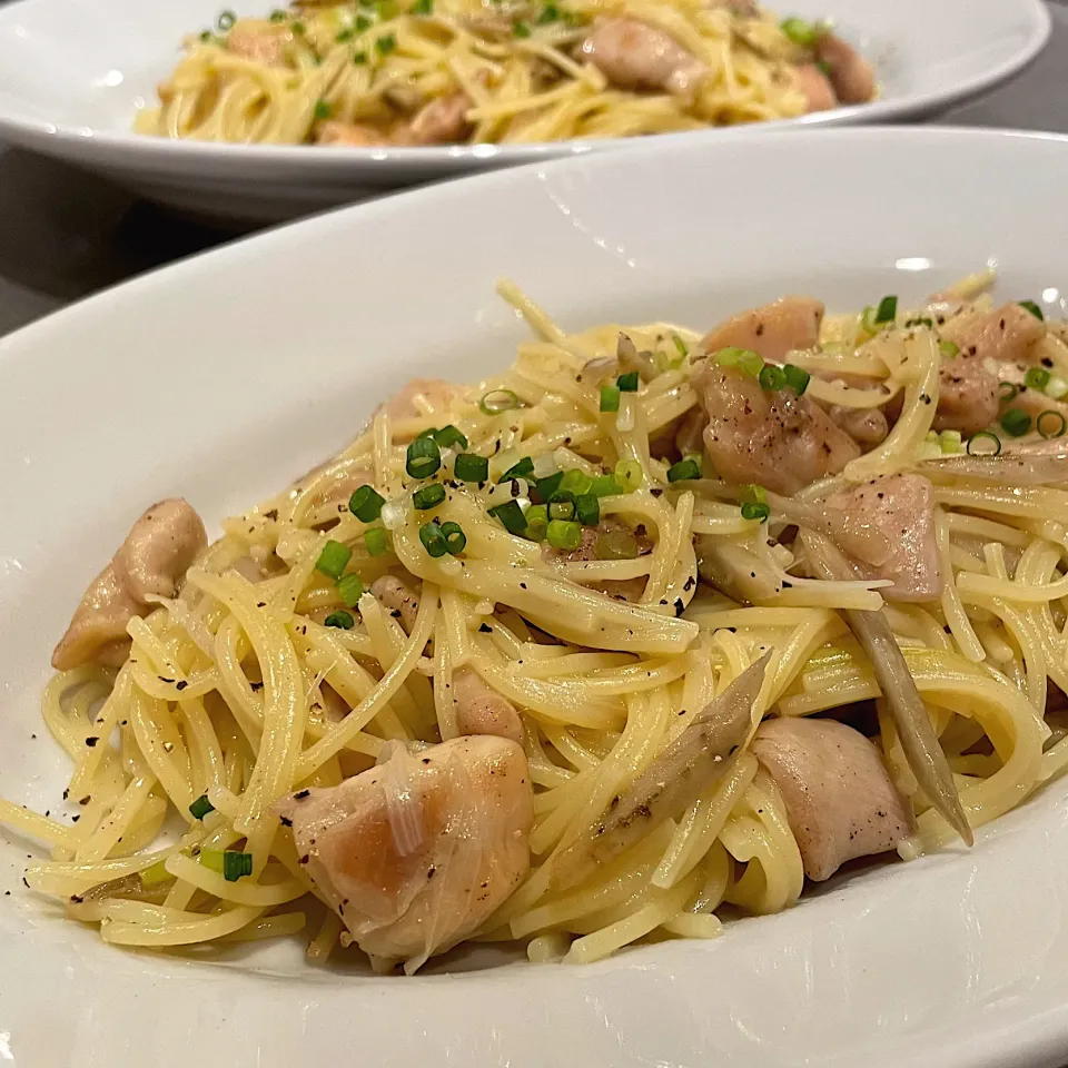 鶏もも肉とごぼうのリゾット風パスタ|七海さん