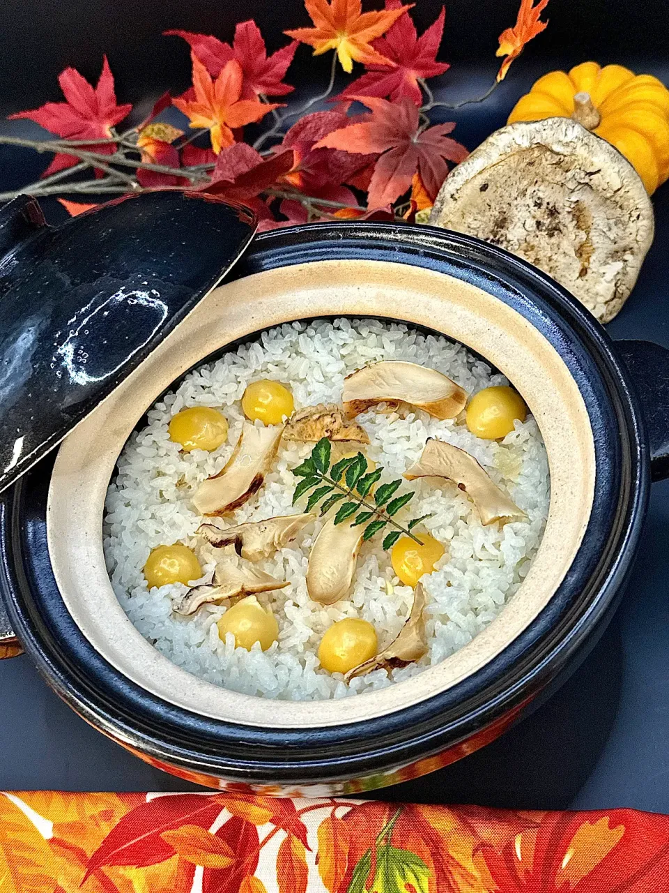 松茸＆銀杏ご飯  🍄‍🟫|鬼百合さん