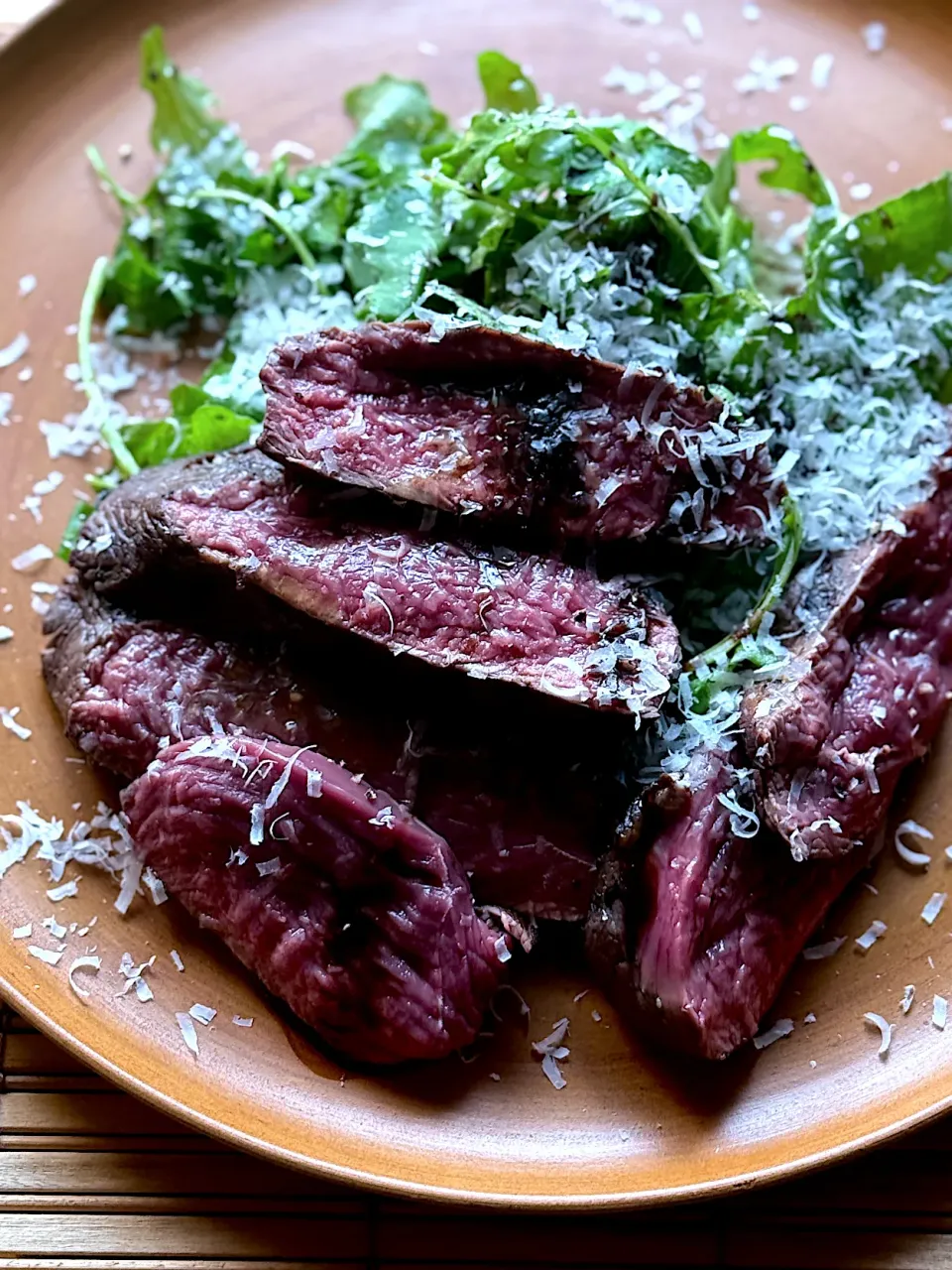 鹿肉のロースト ルッコラサラダ|keisukeさん