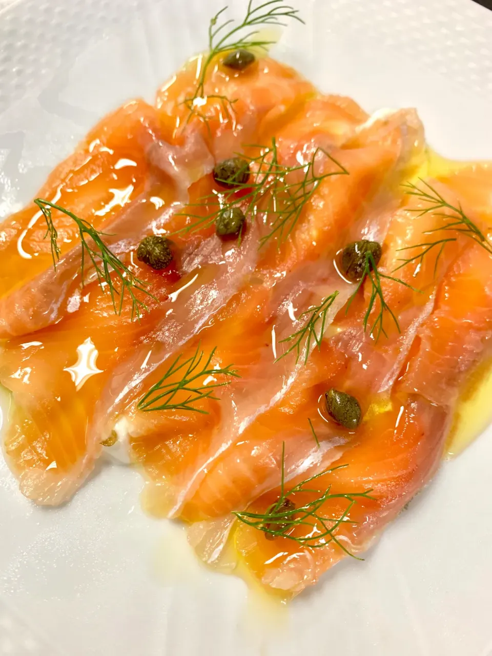 Smoked Salmon Carpaccio|gonbenさん
