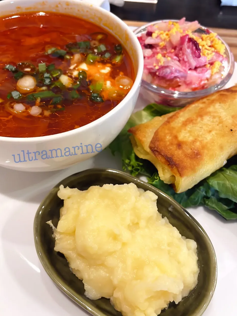 ＊ウクライナ🇺🇦の方が作る、ボルシチ、サーモンサラダ、ムレンツィ♪＊|ultramarineさん