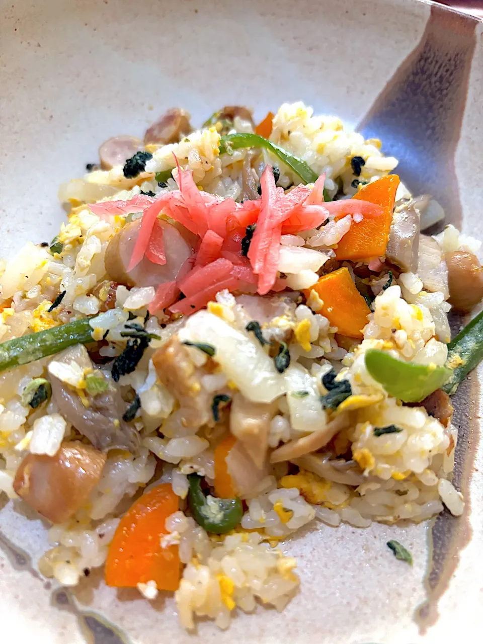 お昼はいろいろ入れて、焼き飯です🤗✨💖|てるみさん