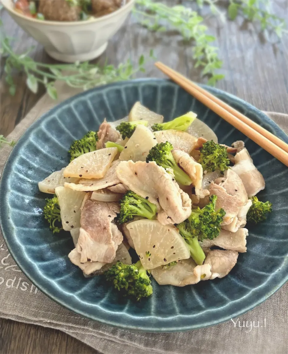 豚バラ大根塩炒め|ゆーこどんさん