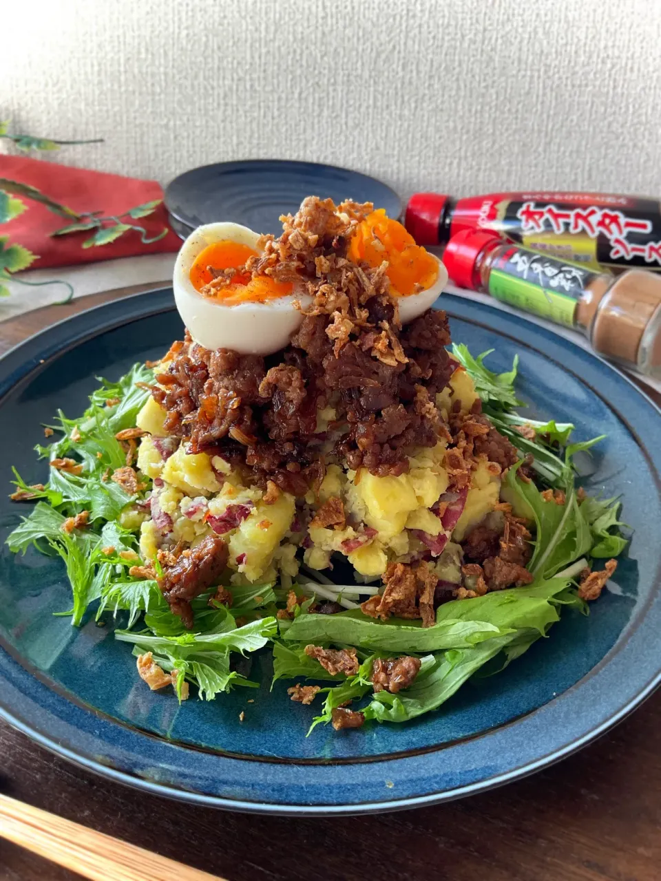 ルーローそぼろのっけ⭐︎さつまいもサラダ|スイーツポテトさん