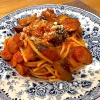 🍆とチョリソーのアラビアータ🍝　トマトソースと🍆の組み合わせ大好き😊|BUBUさん