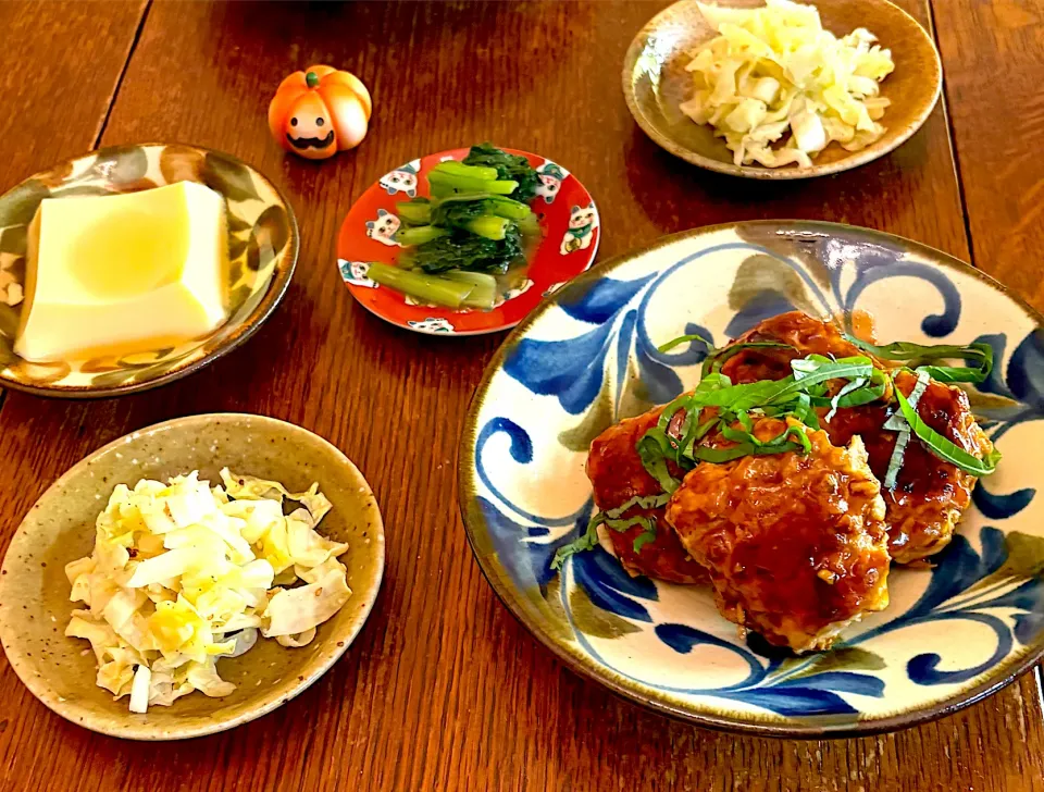 晩ごはん♯ れんこんシャキシャキ！鶏ひき肉のつくね|小松菜さん