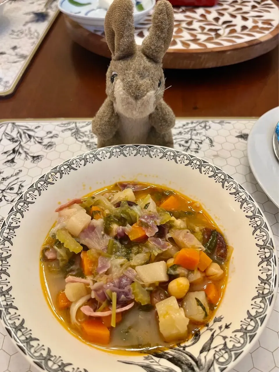 2025/10/6   ガリシアのスープ（ひよこ豆とソーセージのスープ）Caldo Gallego, Galician Chickpea and Sausage Soup|21 Boys & 野鳥さん