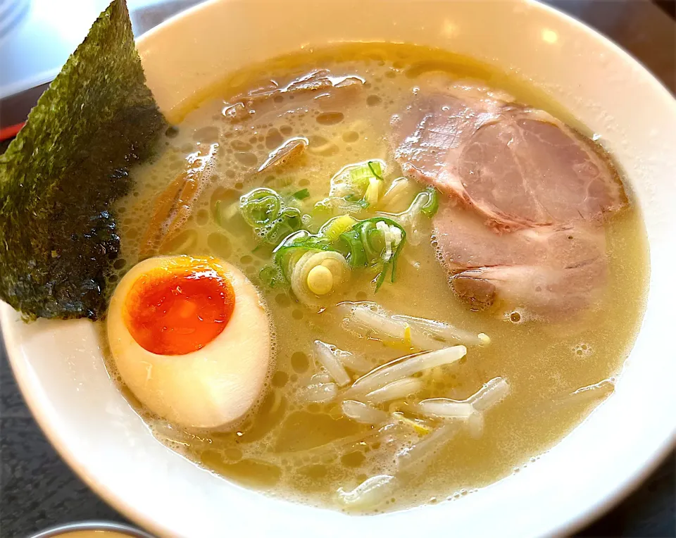 鶏白湯らーめん🍜|toshi,I🍴さん