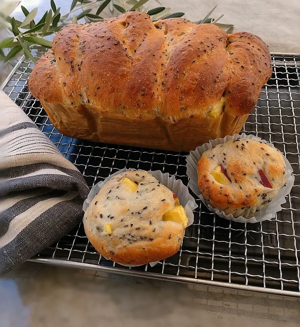 【黒ごま×さつまいも】食パン|みりさん