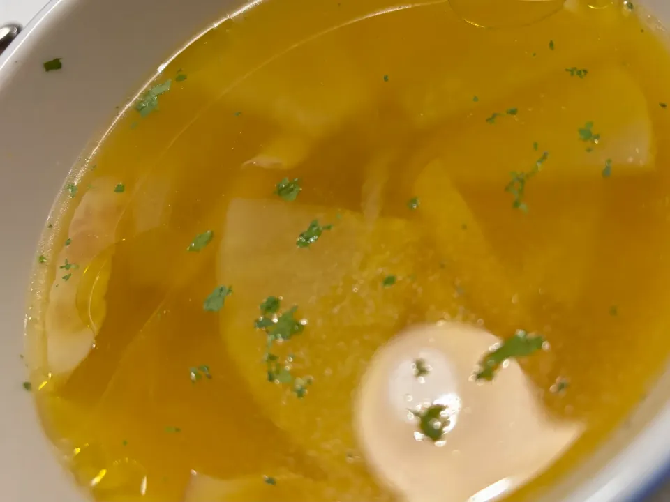 コールラビのsoup！サフラン風味|お家でbar!さん