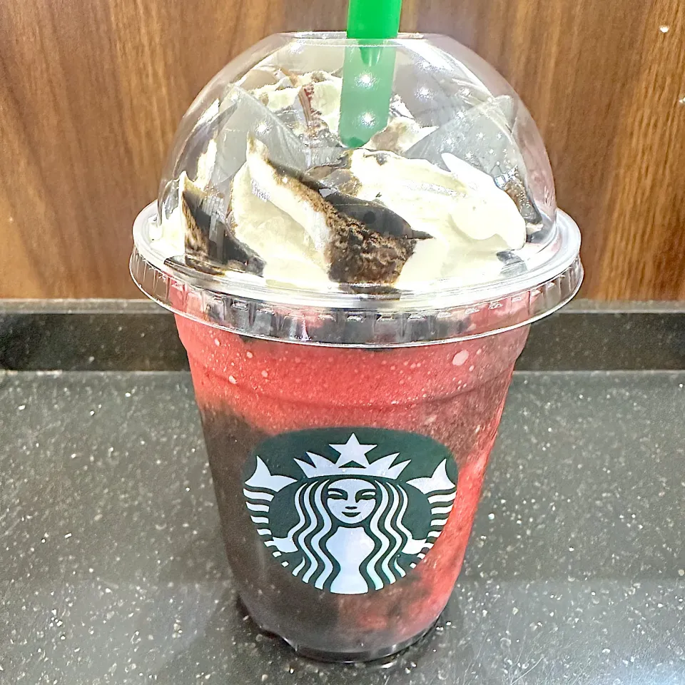 アサイーベリーフラペチーノ|besさん