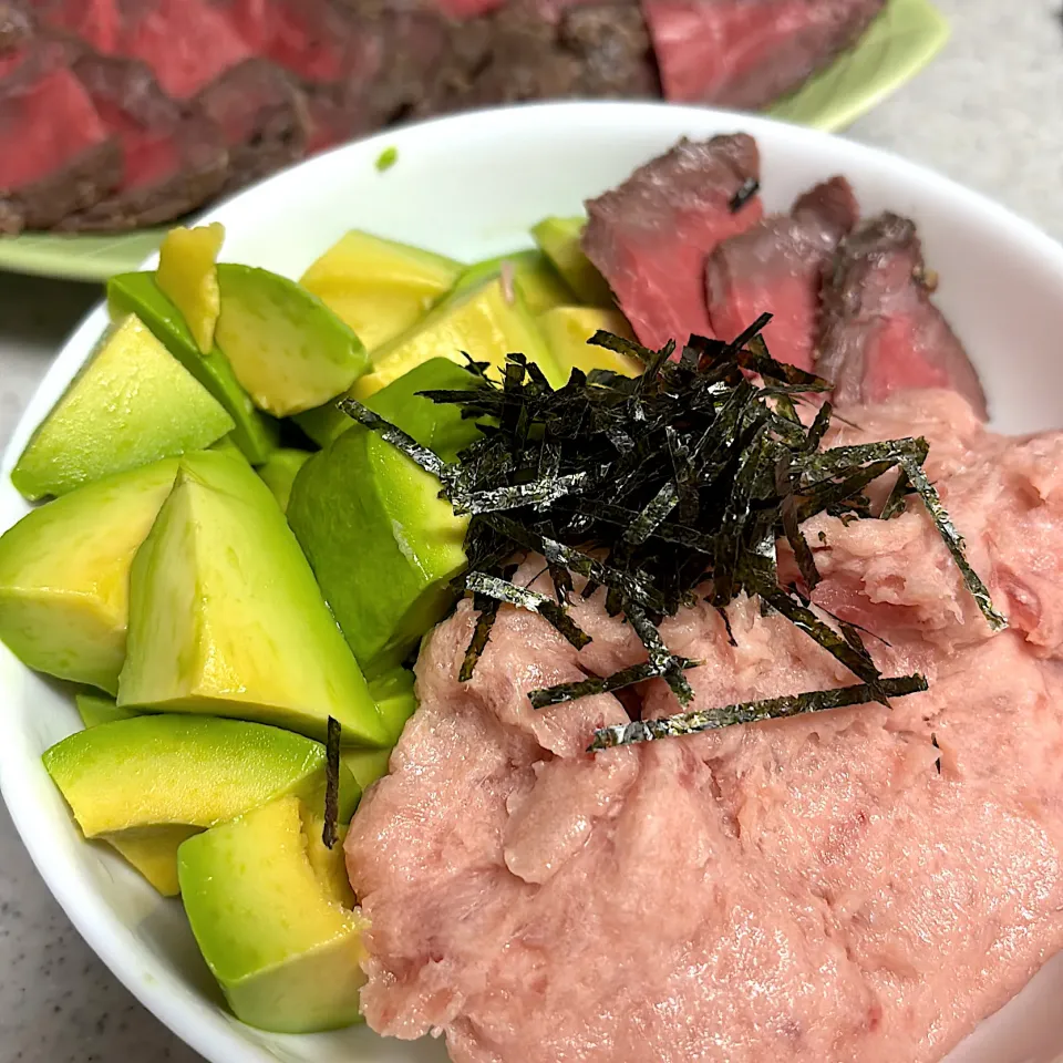 アボカドマグロ丼|らんさん