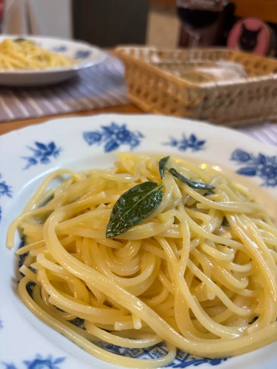 セージバターのパスタ|かおポンさん