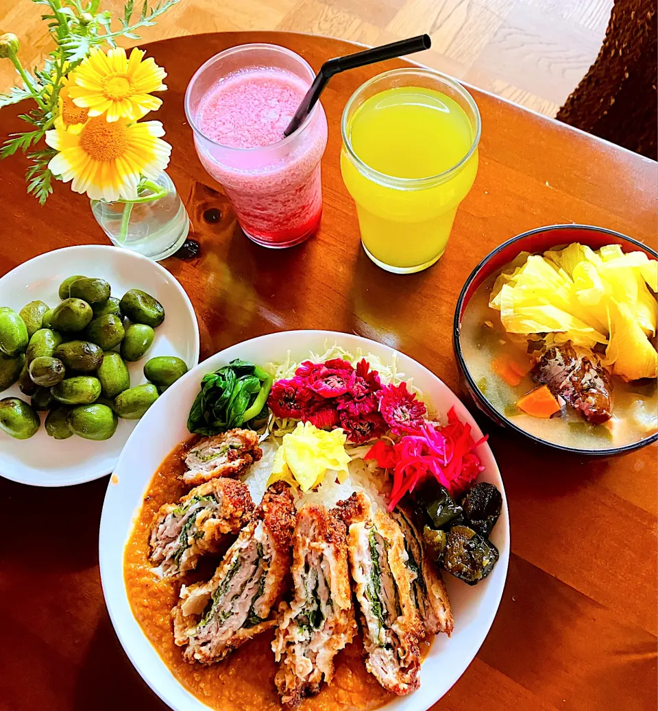 スパイスカレー🍛豚肉と大葉塩漬けミルフィーユとんかつ💪|HAMI69さん