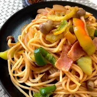 庭のピーマン🫑でナポリタン🍝|ジュンコ バイヤーさん