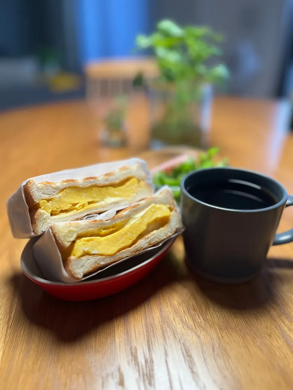10/13の朝食　卵焼きホットサンド|yoneさん