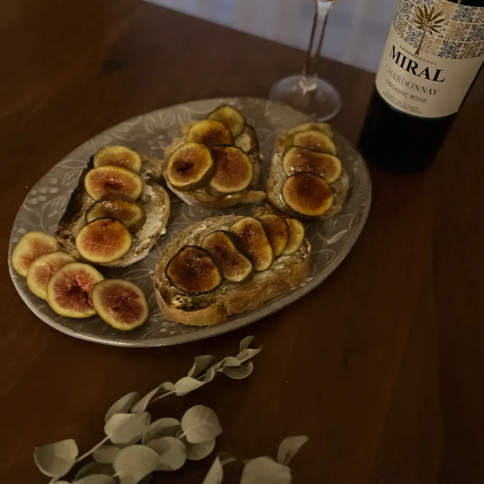 無花果のブリュレオープンサンド|さあママさん