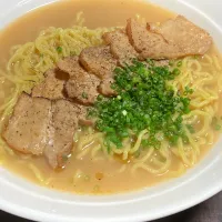 豚骨醤油ラーメン|ちーずまにあさん