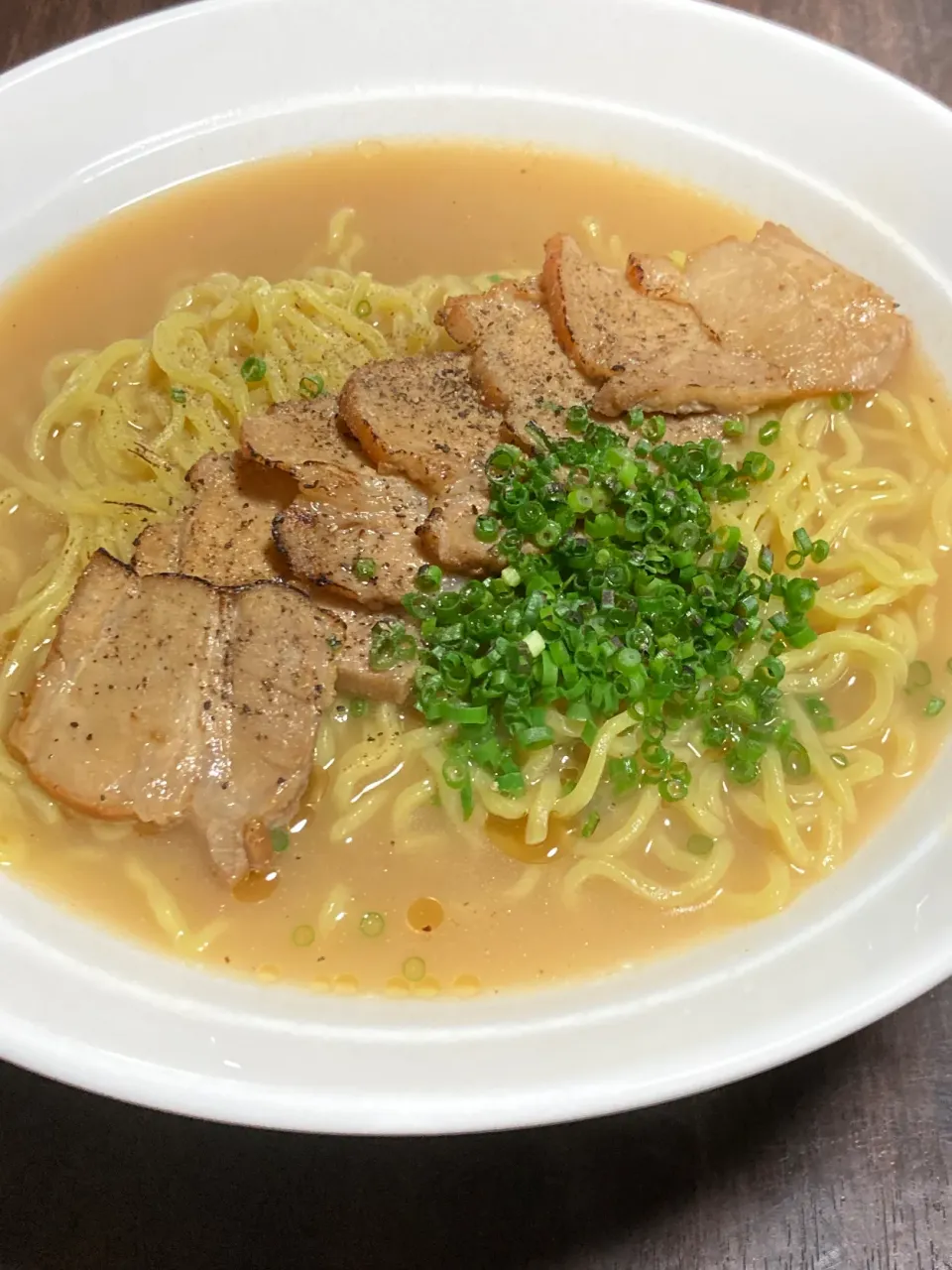 豚骨醤油ラーメン|ちーずまにあさん