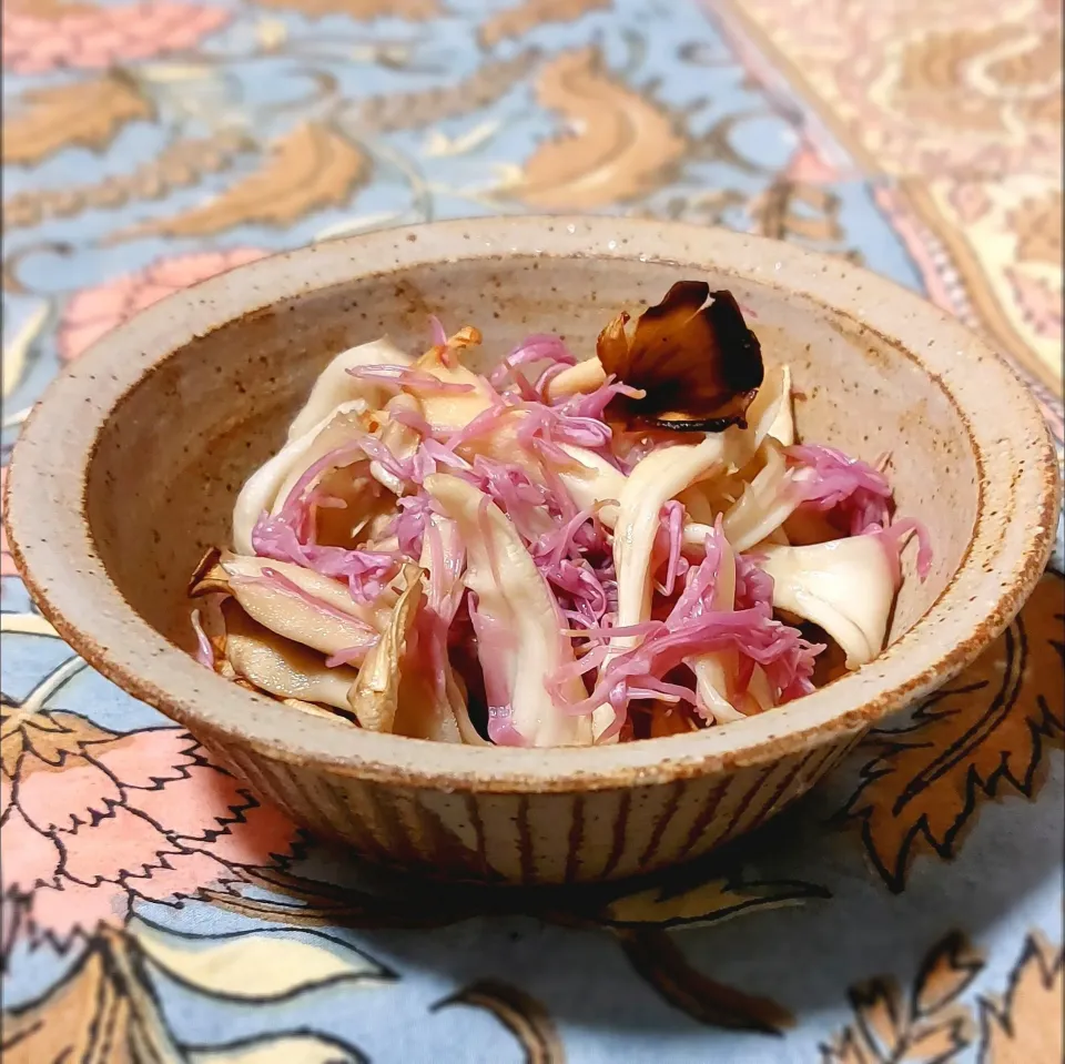 菊花と焼きのこの和物|きつねさん