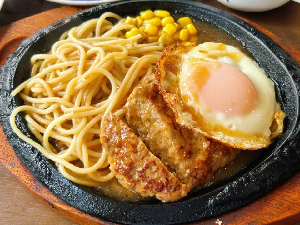 『喫茶&軽食カンタンド』ハンバーグセット【会津若松市ランチ】|Miyaさん