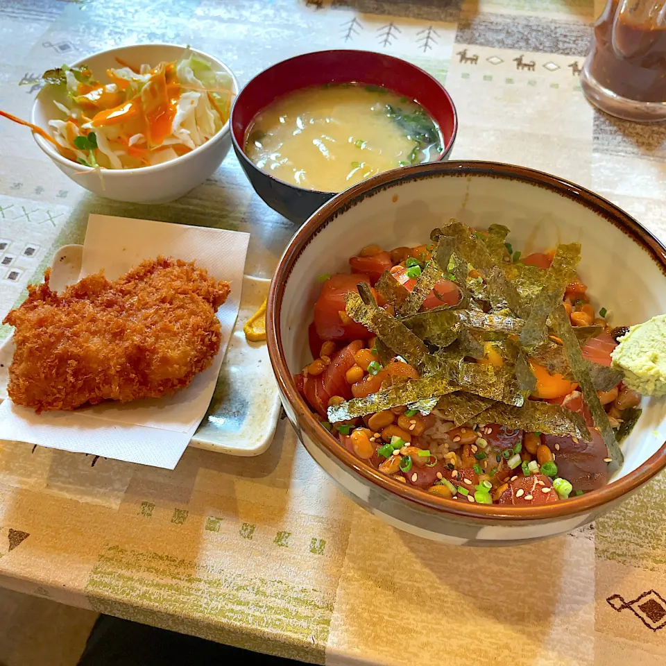 納豆鉄火丼 ヒレカツ1枚セット|T. Wonderさん