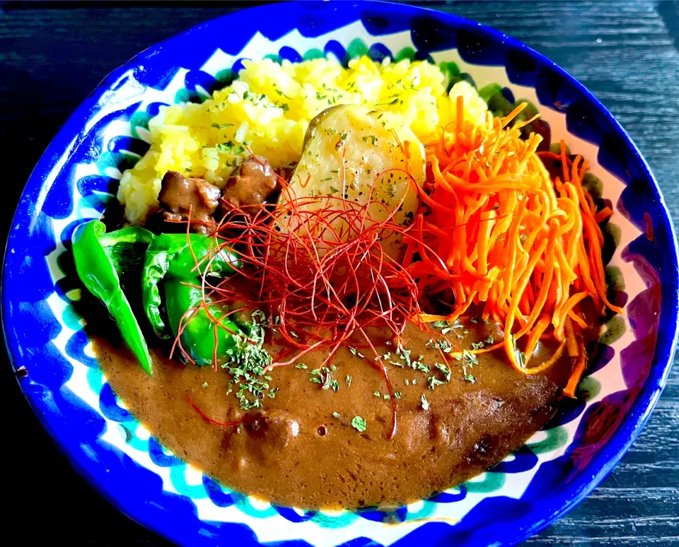 リモートワークのおひとり様ランチ🍛簡単カレー|KANAさん