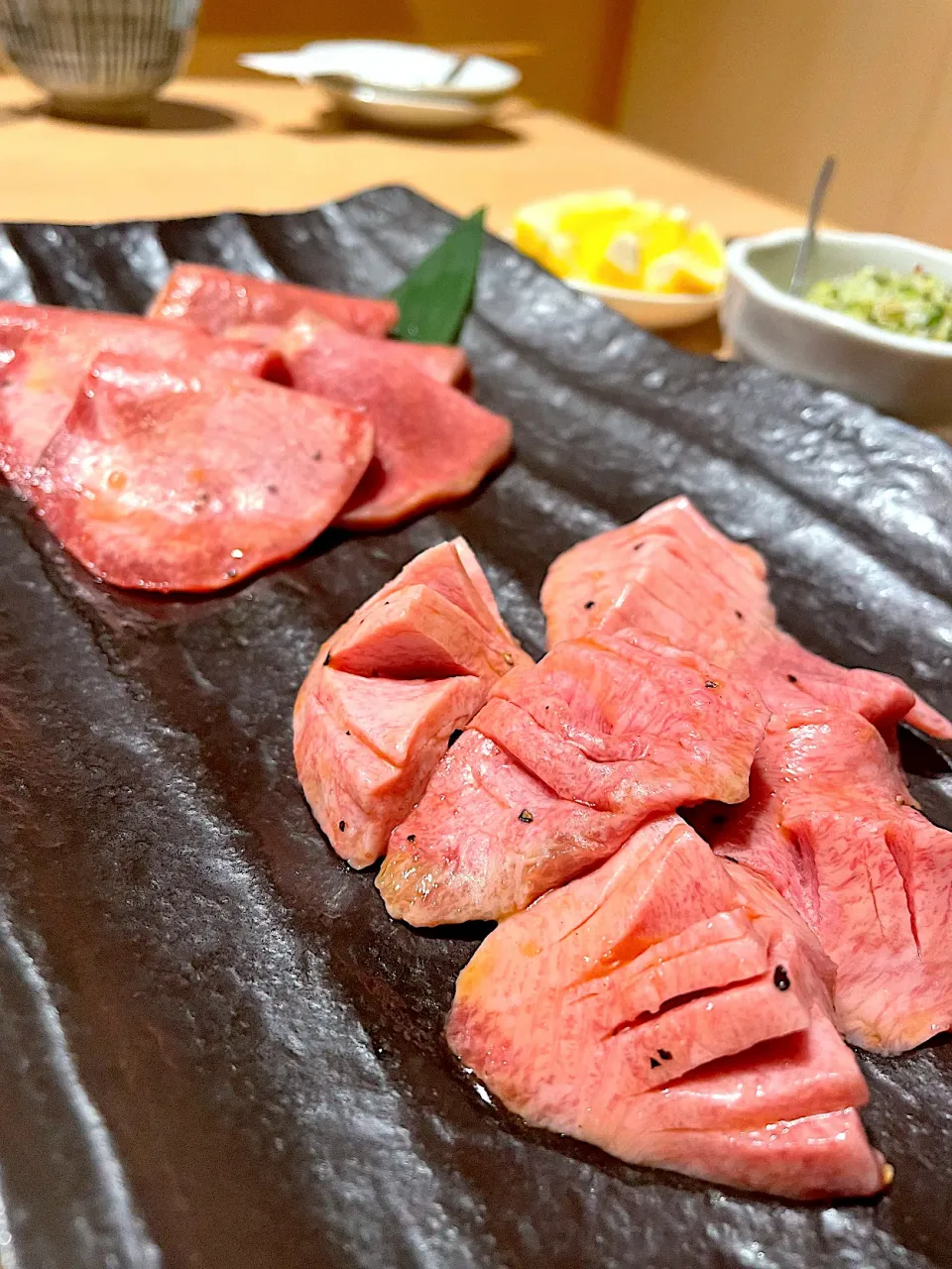 熟成タンのスライスと奥タン|Naotake Yosimuraさん