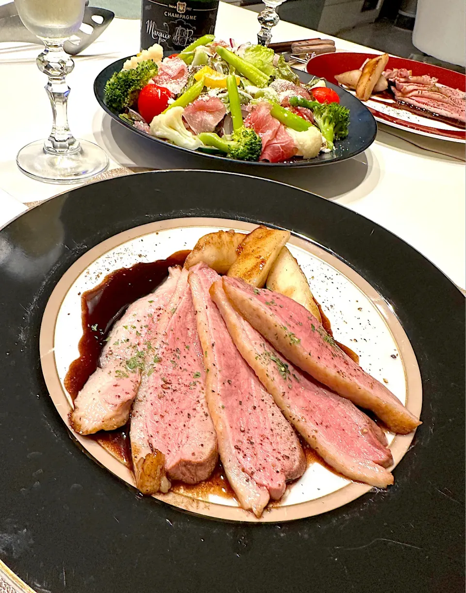 鴨のロースト🦆洋梨を添えて🍐➰🥂😋|ナムナムさん