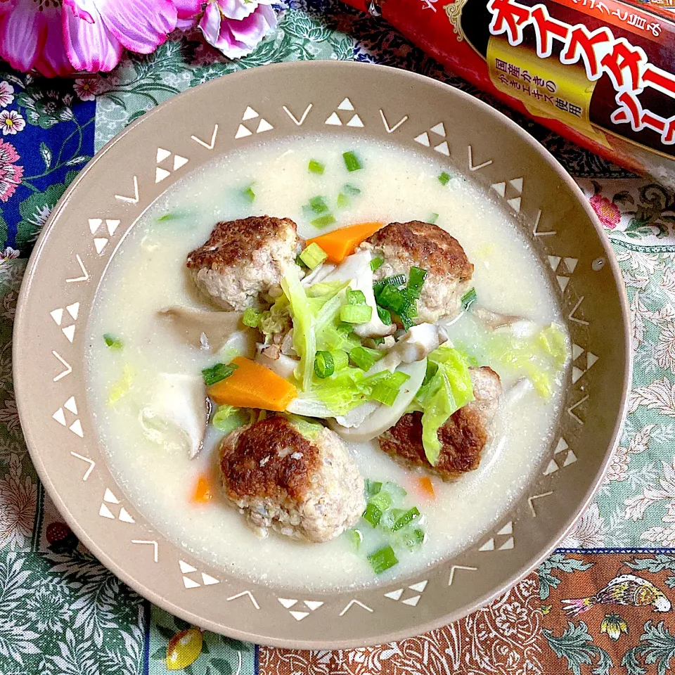 肉団子と野菜の中華クリーム煮✨|ringonamaさん