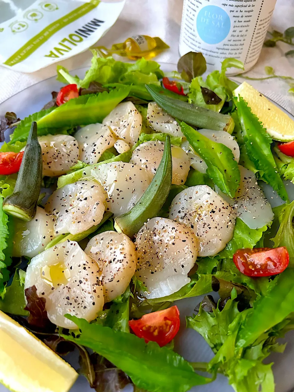 シカクマメとオクラとホタテのカルパッチョ|まなまな♡さん