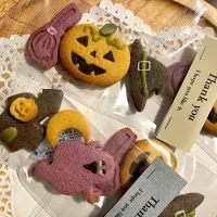 ハロウィンクッキー🎃|あさ☆ピクシーさん
