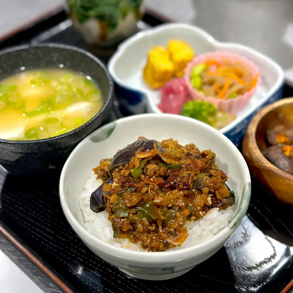 麻婆茄子丼|くまちゃんさん