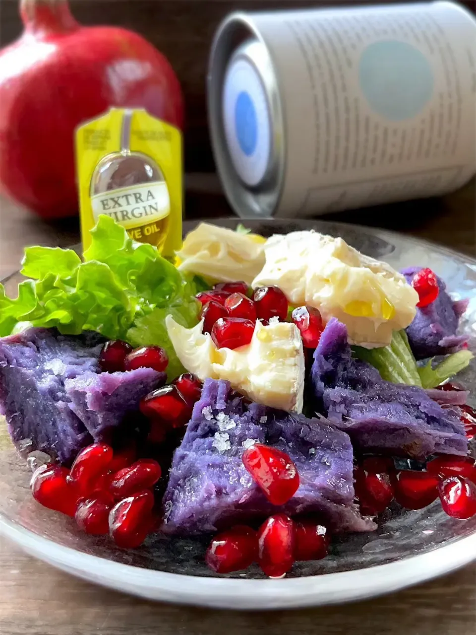 紫芋とザクロとブリーチーズのサラダ🥗|9421beruさん