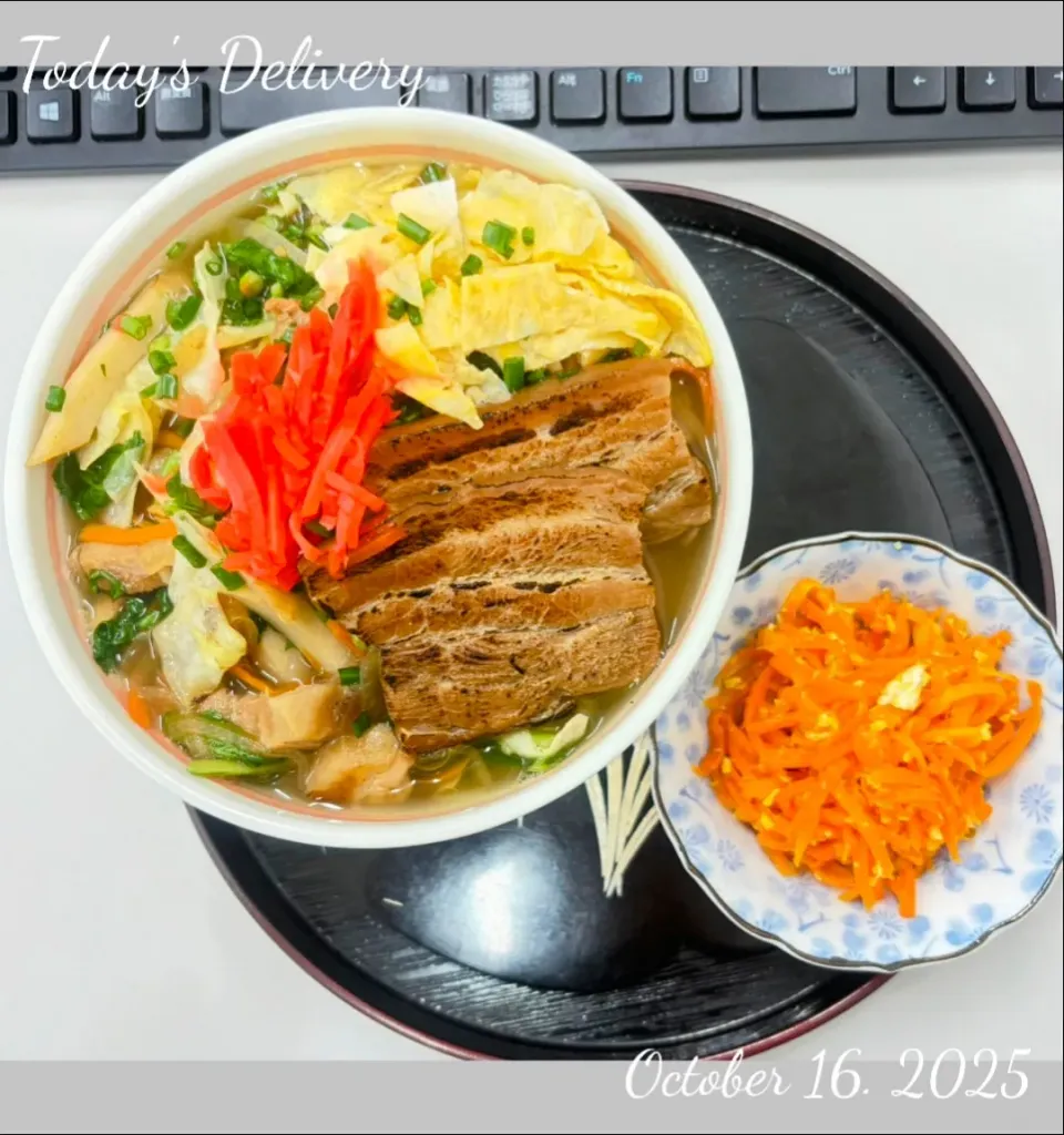 昔ながらの沖縄食堂風の野菜そば|TakeBooさん