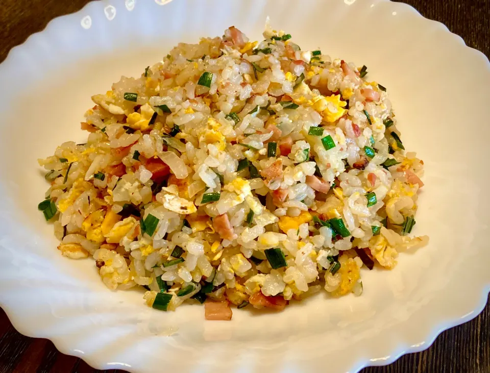 過日のランチ                                                                  「ニラ玉+焼豚 炒飯」|mottoさん